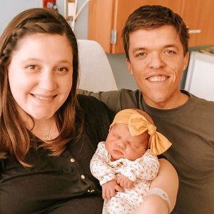 Tori-Roloff-Explains-How-Newborn-Daughter-Lilah’s-Dwarfism-Affected-Her-Birth-Plan 2
