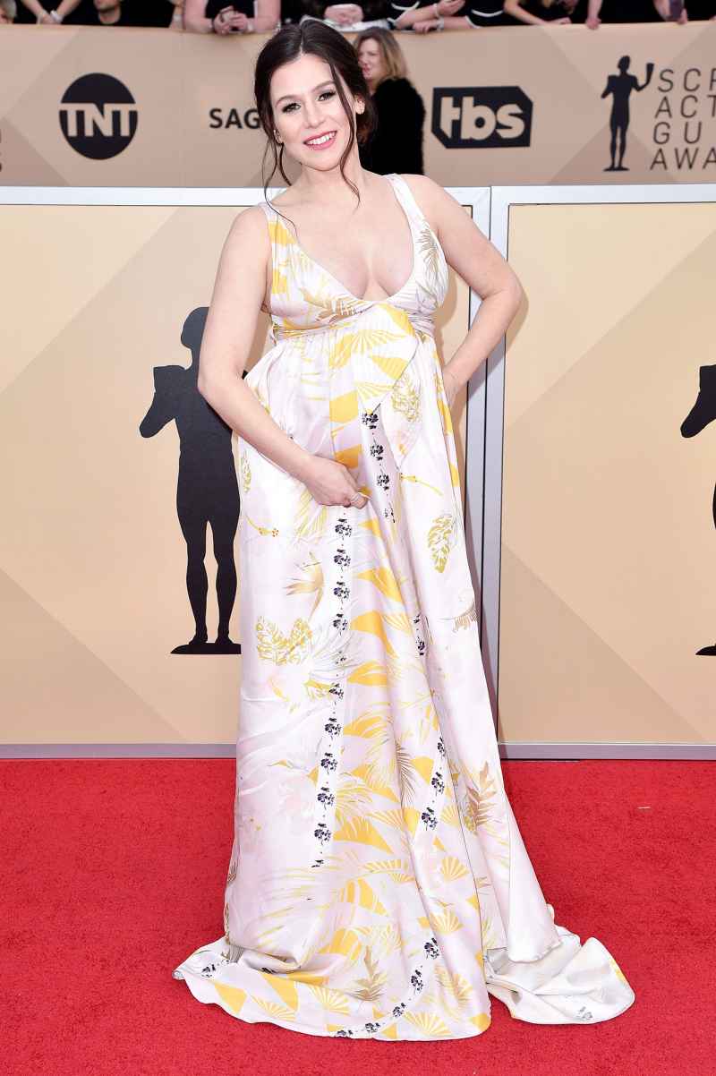 Yael Stone Pregnant Stars Show Baby Bumps at SAG Awards