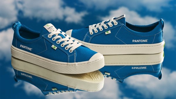 Cariuma Pantone OCA Low