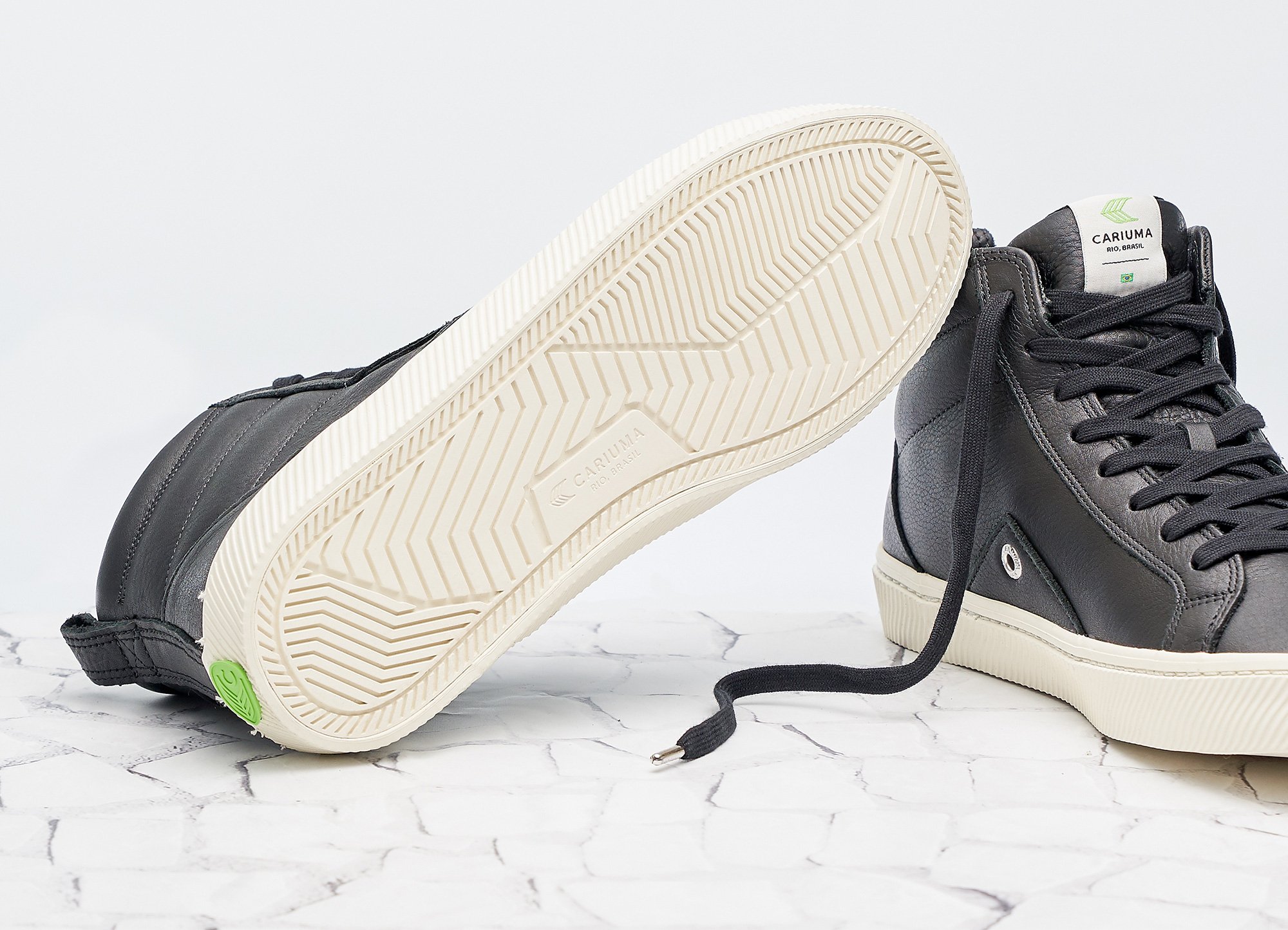 Catiba High Black Premium Leather