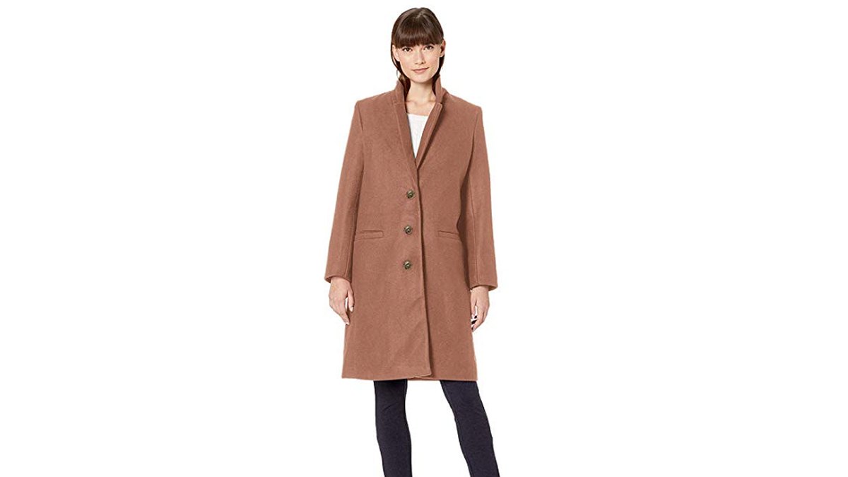 Amazon Essentials Women's Plush Button-Front Coat (Camel)