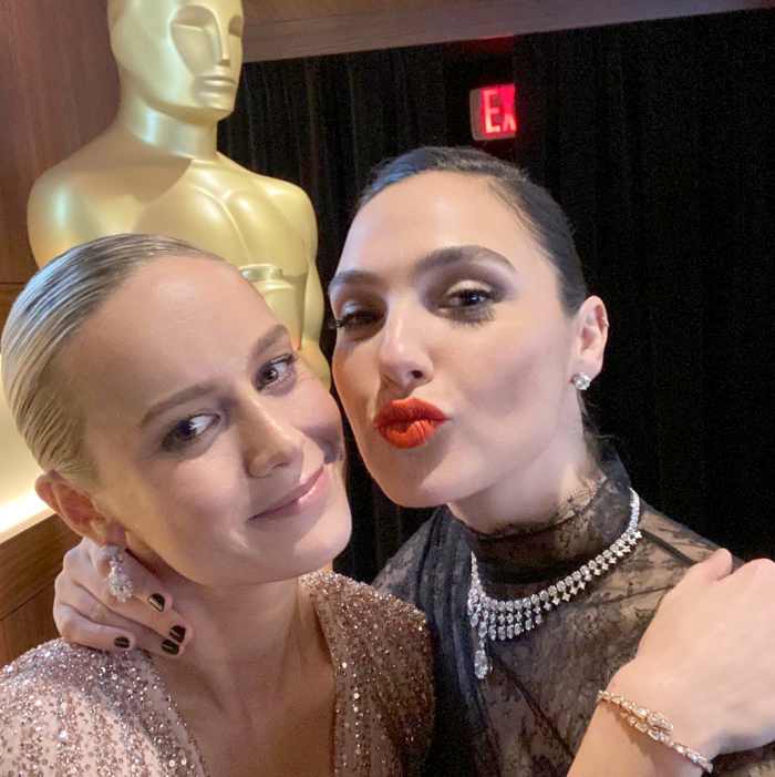 Brie-Larson-and-Gal-Gadot-Jokingly-Go-Head-to-Head-in-Marvel-DC-Selfie