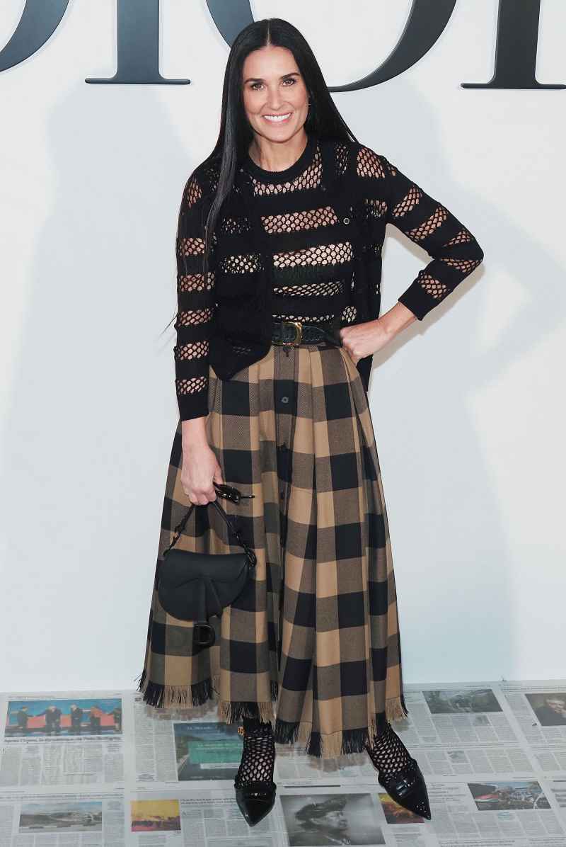 Celeb Style At Paris Fashion Week - Demi Moore