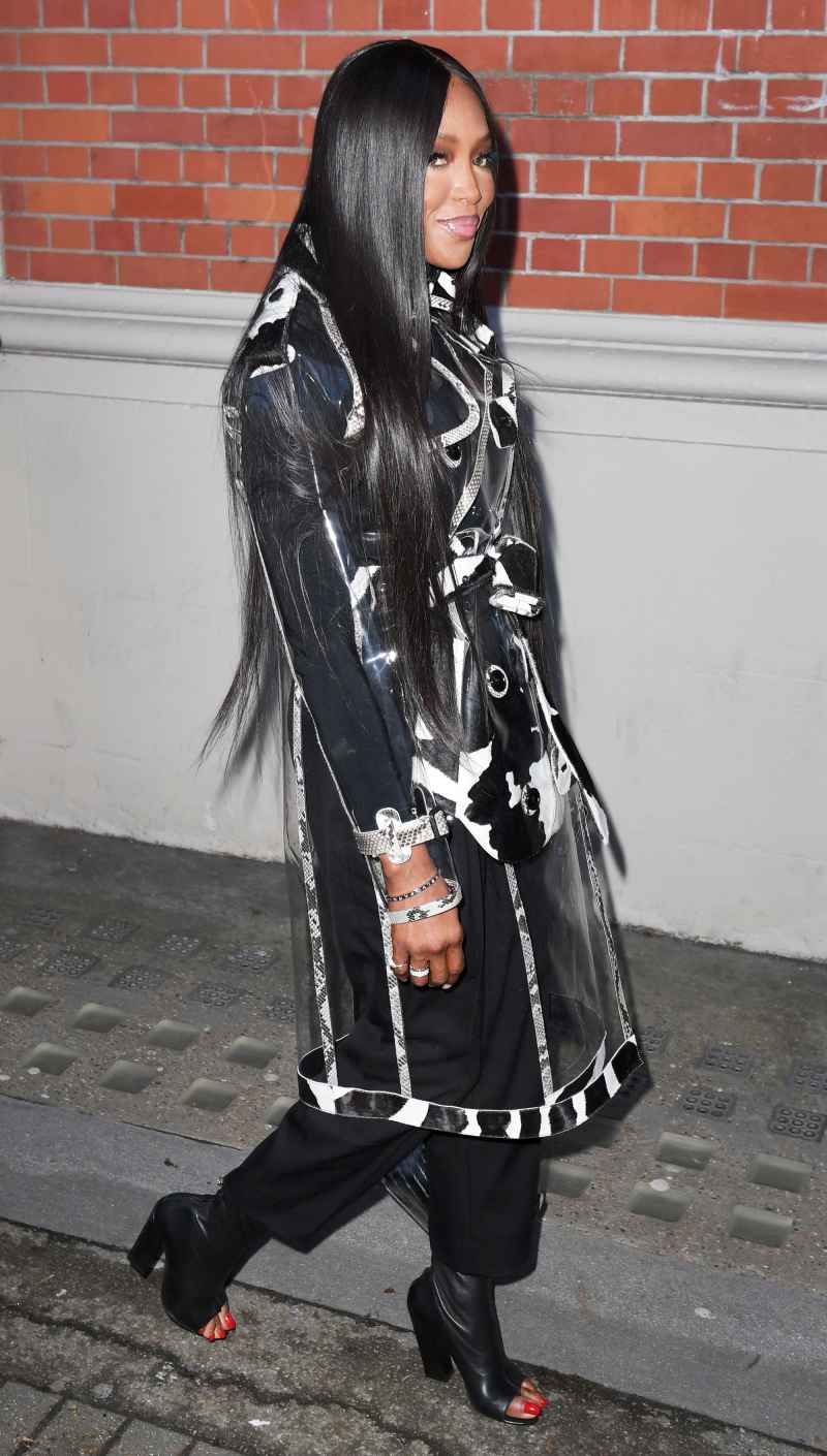 Celebs at London Fashion Week - Naomi Campbell
