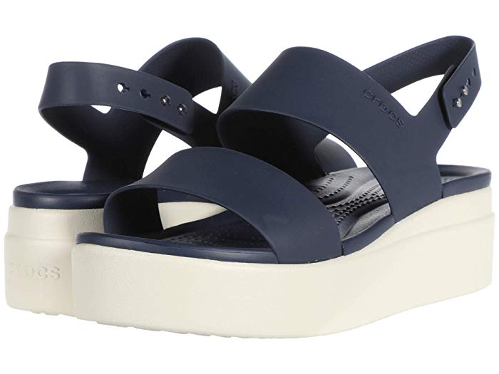 Crocs Brooklyn Low Wedge (Navy/Stucco)