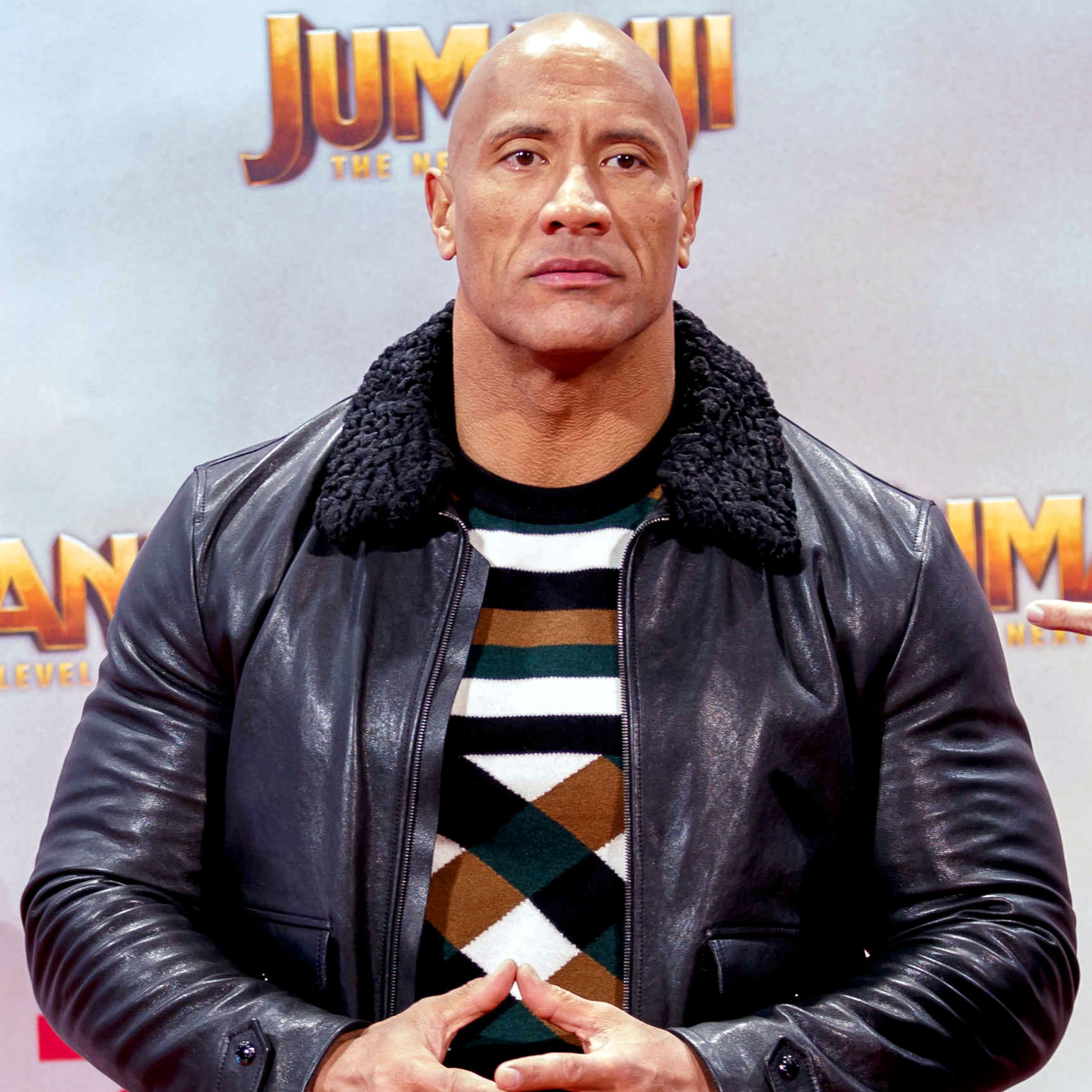 Dwayne 'The Rock' Johnson getting choked up at dads funeral
