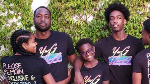 Dwayne-Wade’s-Son-Zaire-Showers-Sister-Zaya-With-Love-After-Coming-Out