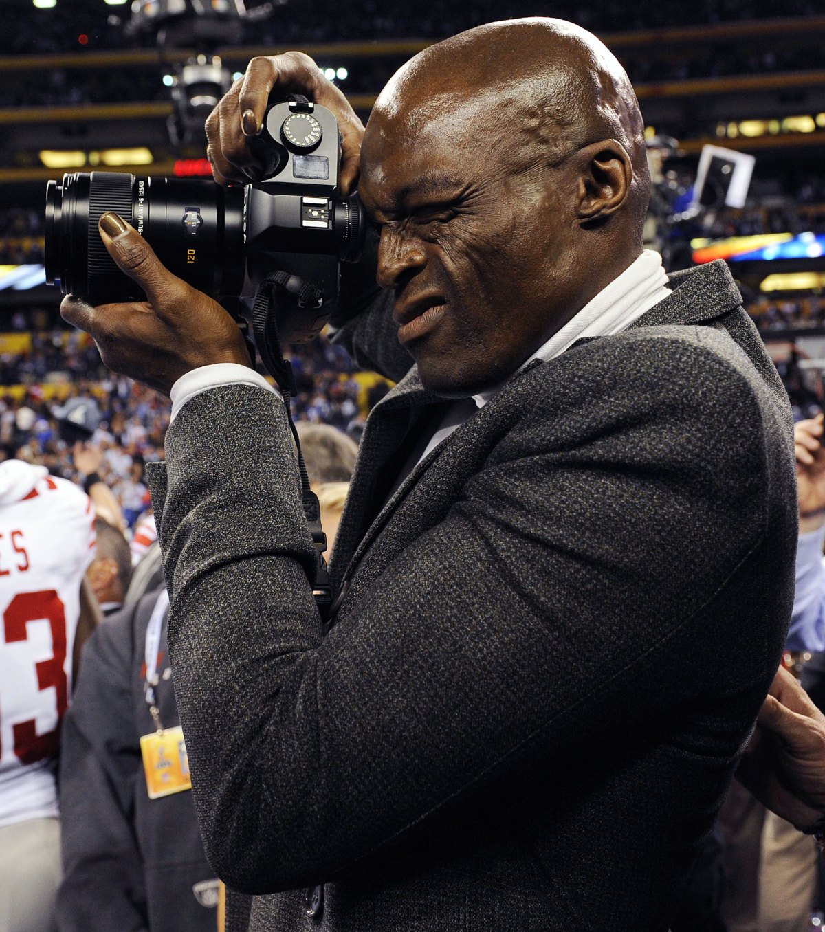 Celebrity Men Who Paint Their Nails, Male Manicure Trend