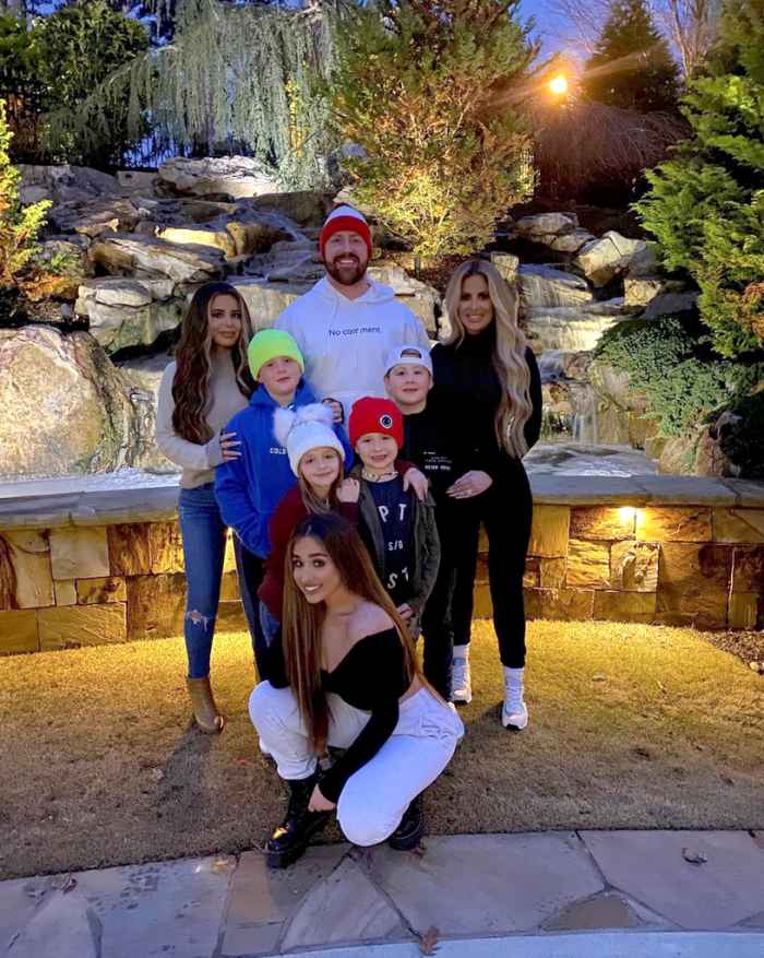 How-Kim-Zolciak-and-Kroy-Biermann-Put-on-a-United-Front-for-Their-6-Kids-2
