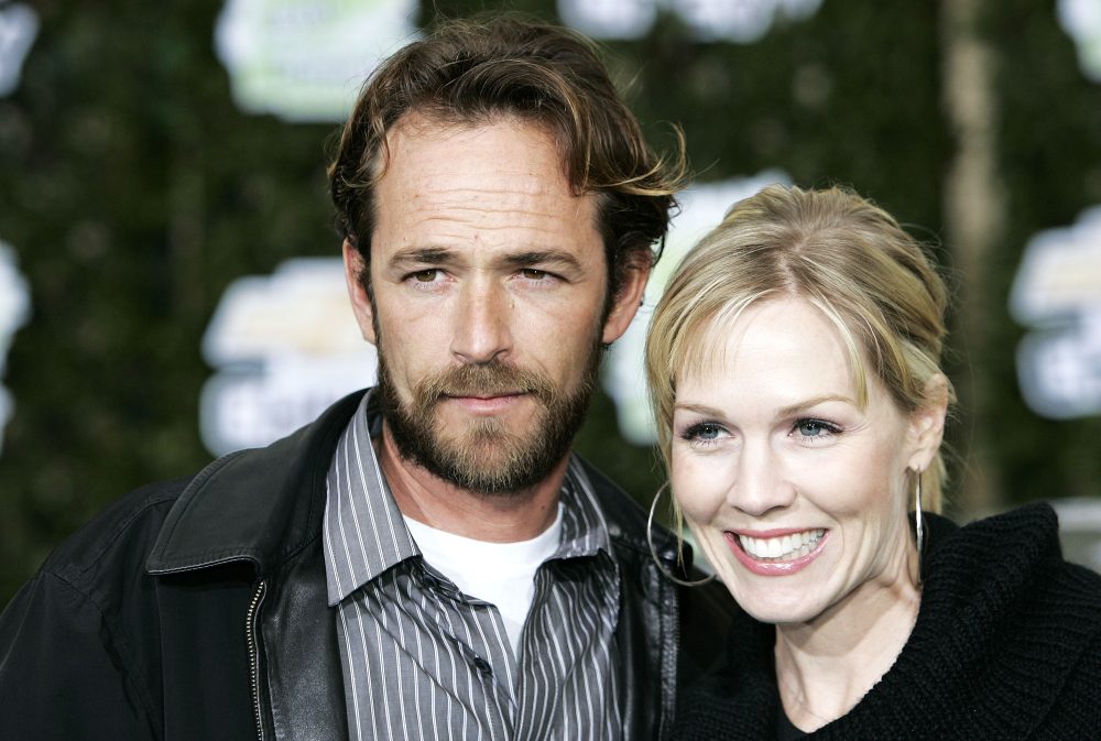 Jennie Garth Thought Luke Perry Called Her Phone After His Death
