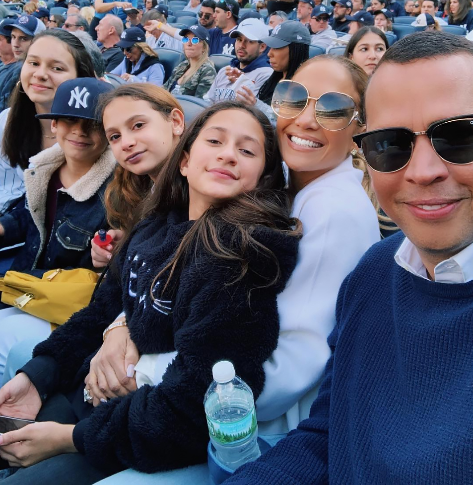 Jennifer Lopez Says Dinnertime With Alex Rodriguez and Kids Is ’Sacred’