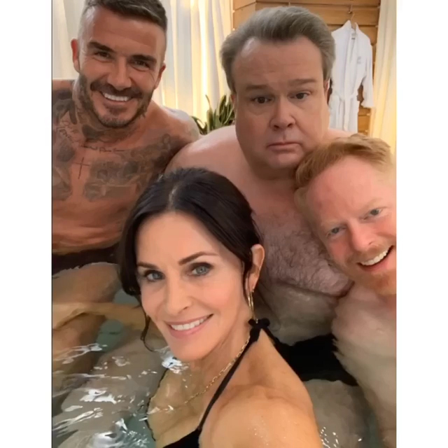 Jesse Tyler Ferguson Recalls How He Ended Up in a Hot Tub With David Beckham and Courteney Cox