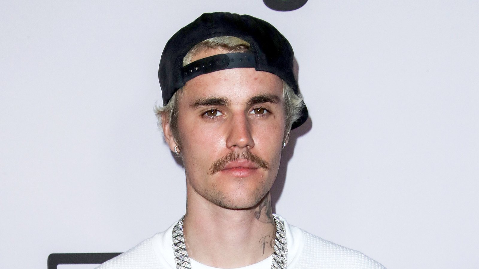 Justin-Bieber's-Security-Team-Would-Check-His-Pulse-During-Drug-Use