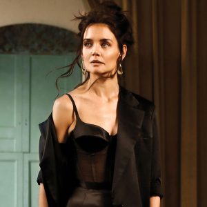 Katie Holmes Stays Positive With the Help of Her Friends