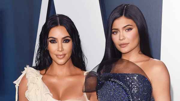 Kim Kardashian and Kylie Jenner at Vanity Fair's 2020 Oscar Party