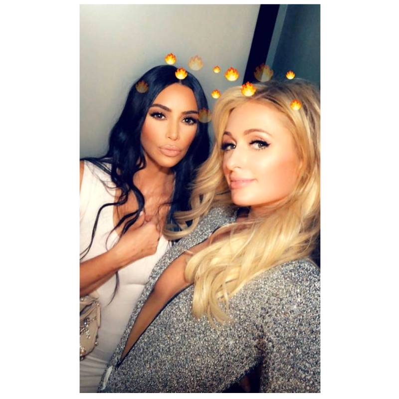 Kim Kardashian a posté des photos épiques en l'honneur de l'anniversaire de Paris Hilton