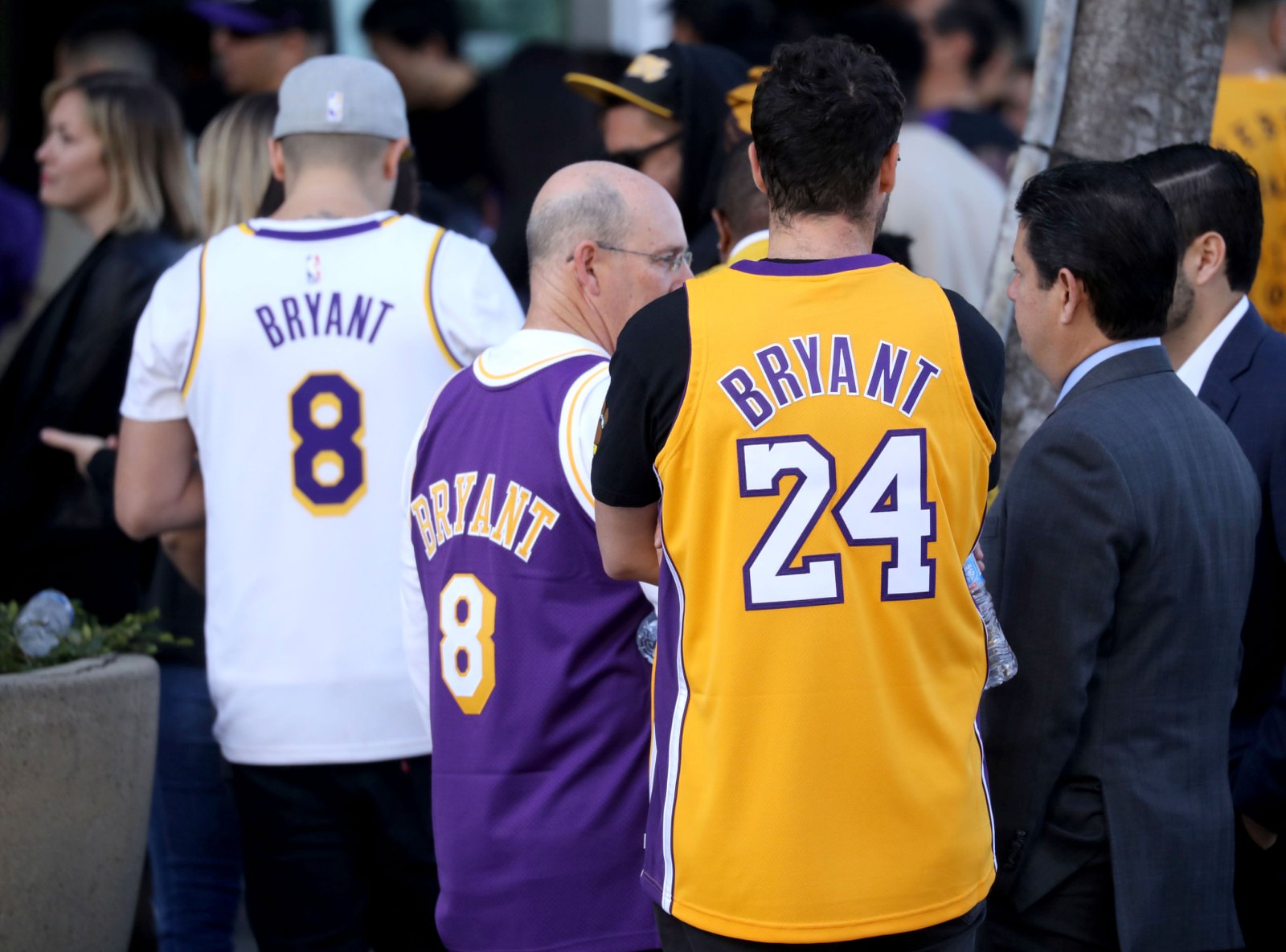 Kobe Bryant, Daughter Gianna Bryant’s Public Memorial After Tragedy