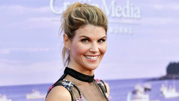 Lori-Loughlin-Is-Hopeful-and-'Ready-to-Fight'-Ahead-of-Court-Date