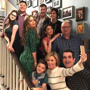 'Modern Family' Cast Bids Farewell to Sitcom on Final Day of Filming