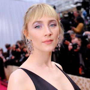 Saoirse Ronan haircut bang reveal oscars 2020 3