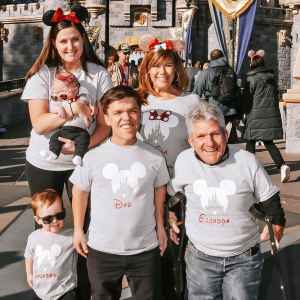 Tori Roloff Family Disneyland Trip Tori, Zach, Jackson, Lila, Caryn, and Matt Roloff
