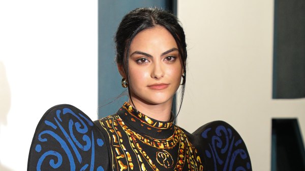 camila-mendes-makeup