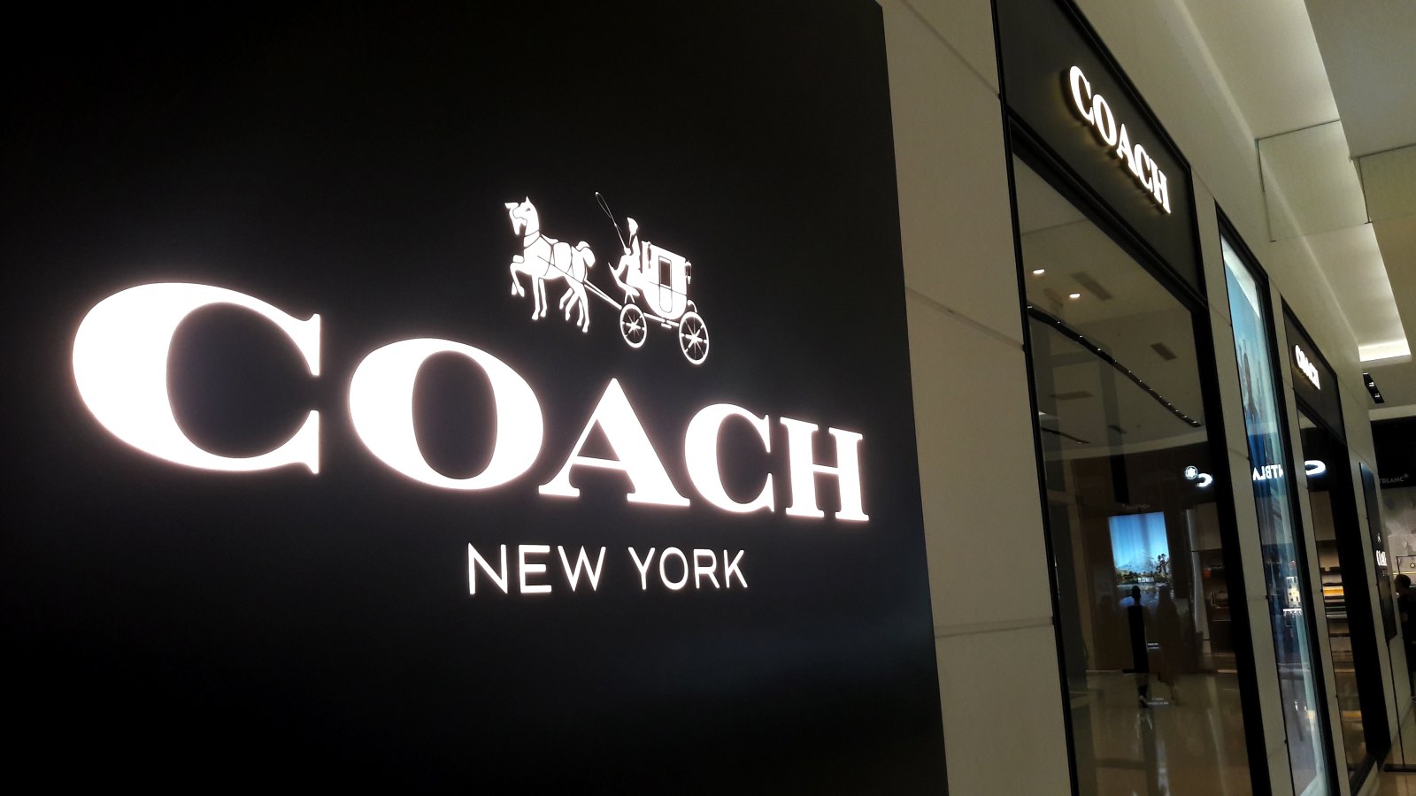 Coach storefront