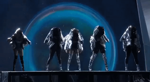 Fifth Harmony throws Fake Camila Off Stage during VMA Performance Fifth Harmony and Camila Cabello Drama Through the Years