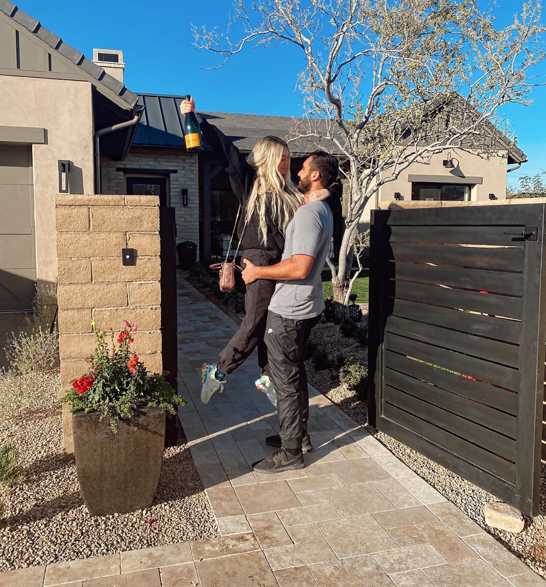 ‘Bachelor’ Alum Corinne Olympios Moves In With Boyfriend Vincent Fratantoni: See Pics of Their New Home