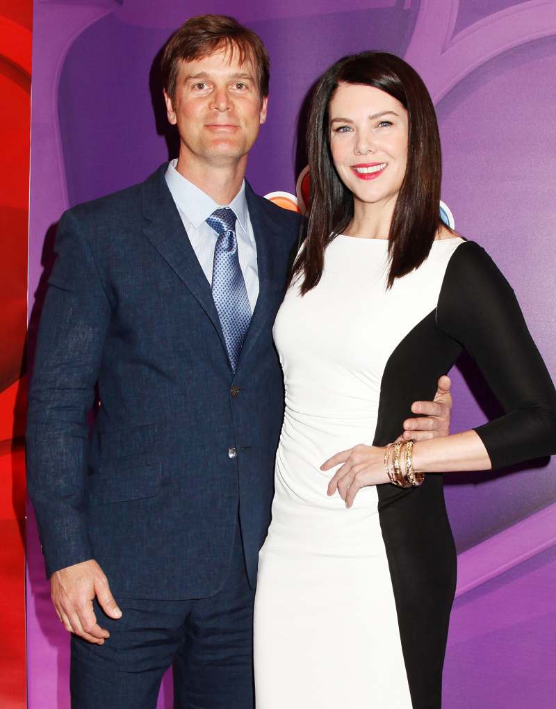 1-Both-star-on-Caroline-in-the-City-Lauren-Graham-and-Peter-Krause