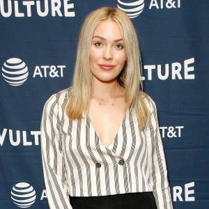 Bachelor Alum Cassie Randolph Gets Stung By Stingray and Ends Up in the ER