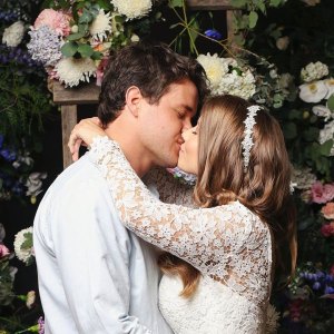 Bindi Irwin Marries Chandler Powell Hours Before Australia Coronavirus Lockdown Instagram