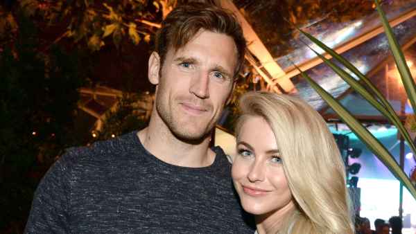 Brooks Laich Challenges Julianne Hough to a Quarantine Bake-Off