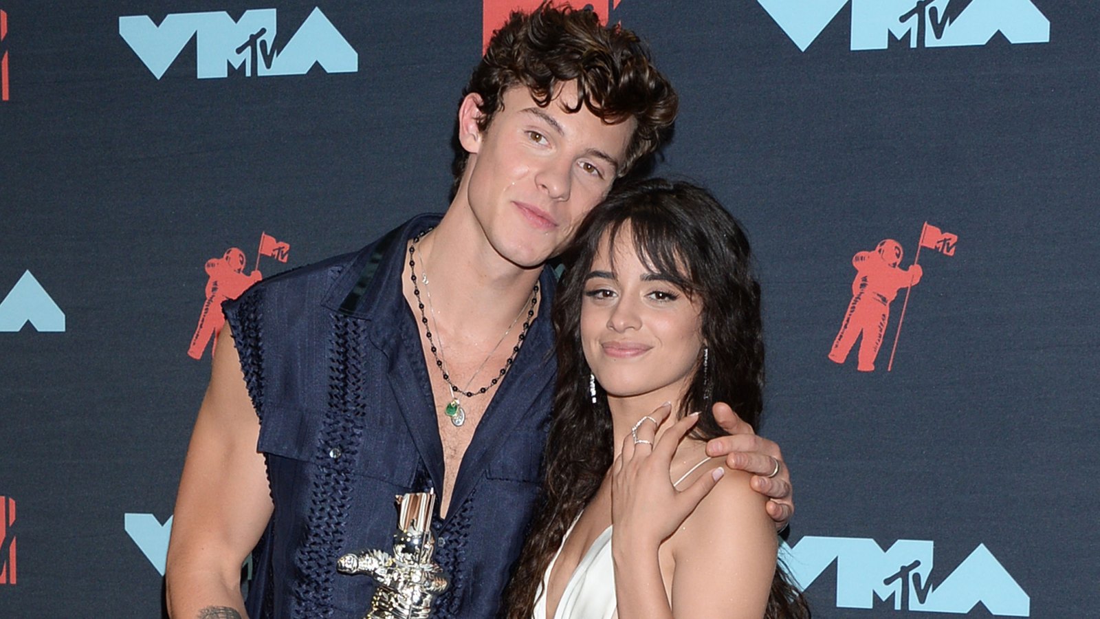 Camila Cabello and Shawn Mendes Are Social Distancing Together