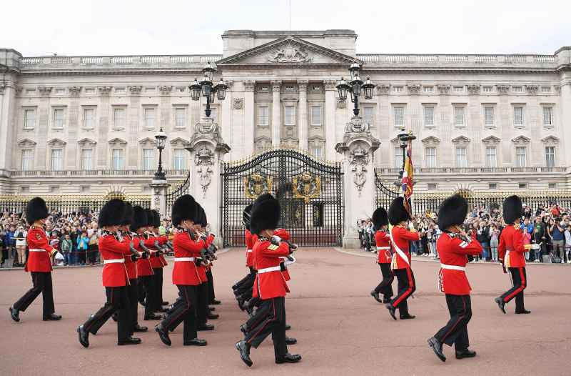 Changing of the Guard at Buckingham Palace Suspended Amid Coronavirus