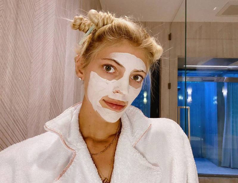 Devon Windsor Face-Mask Instagram
