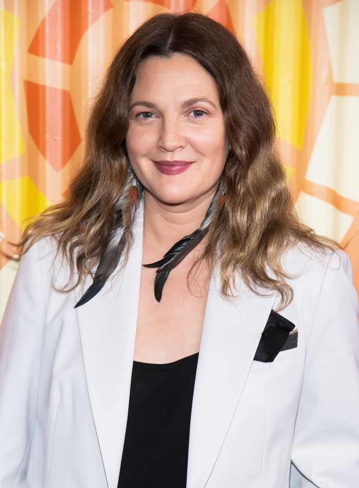 Watch Drew Barrymore's Beauty Tutorial About Coping During the Coronavirus