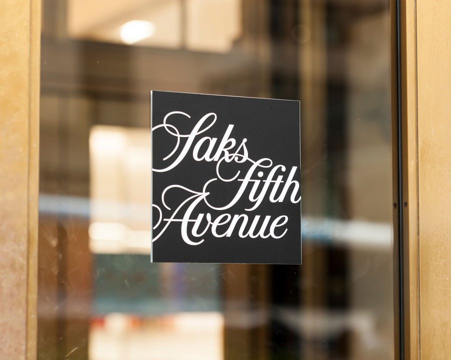 Saks-Fifth-Avenue