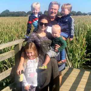 How Alec Baldwin Hilaria Baldwin Are Explaining Coronavirus to Their Kids