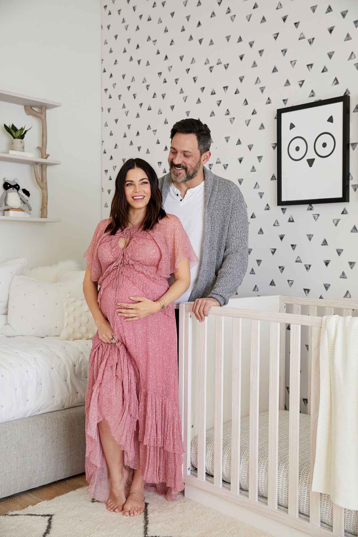 jenna dewan pink dress Pregnant Jenna Dewan, Steve Kazee's 'Neutral' Nursery: Pics