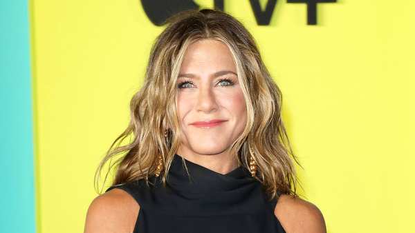 Jennifer Aniston Shows Her Pup Having Deep Quarantine Thoughts Amid Coronavirus Crisis