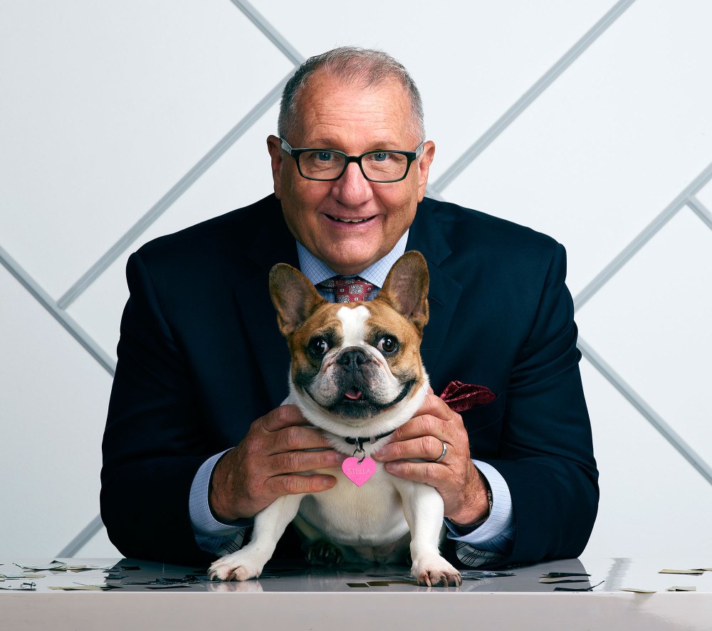 Jesse Tyler Ferguson Honors Modern Family French Bulldog Ed O&rsquo;Neill
