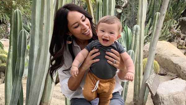 Joanna Gaines and Chip Gaines Son Crew Learns to Ski