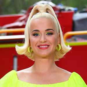 Katy Perry Maternity-Style Neon Dress March 10, 2020