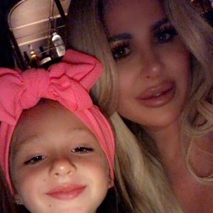 Kim Zolciak's 6-Year-Old Daughter Kaia Biermann Applies Lipstick Like a Pro