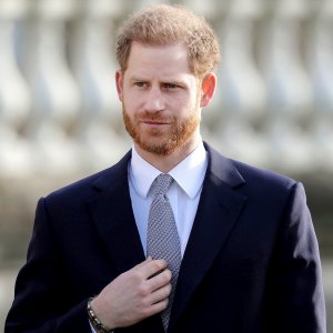 Prince Harry Is ‘Overwhelmed With Guilt’ Being Away From Royal Family Amid Pandemic