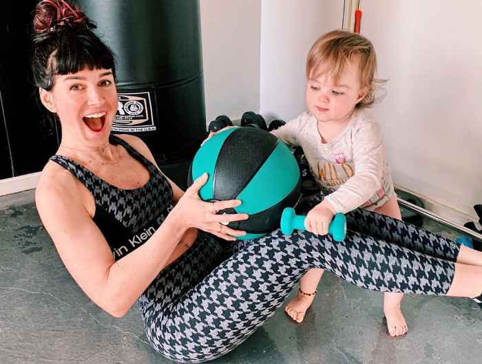 Shenae-Grimes-Has-'Gotten-in-the-Best-Shape'-of-Her-Life-Since-Giving-Birth-to-Daughter