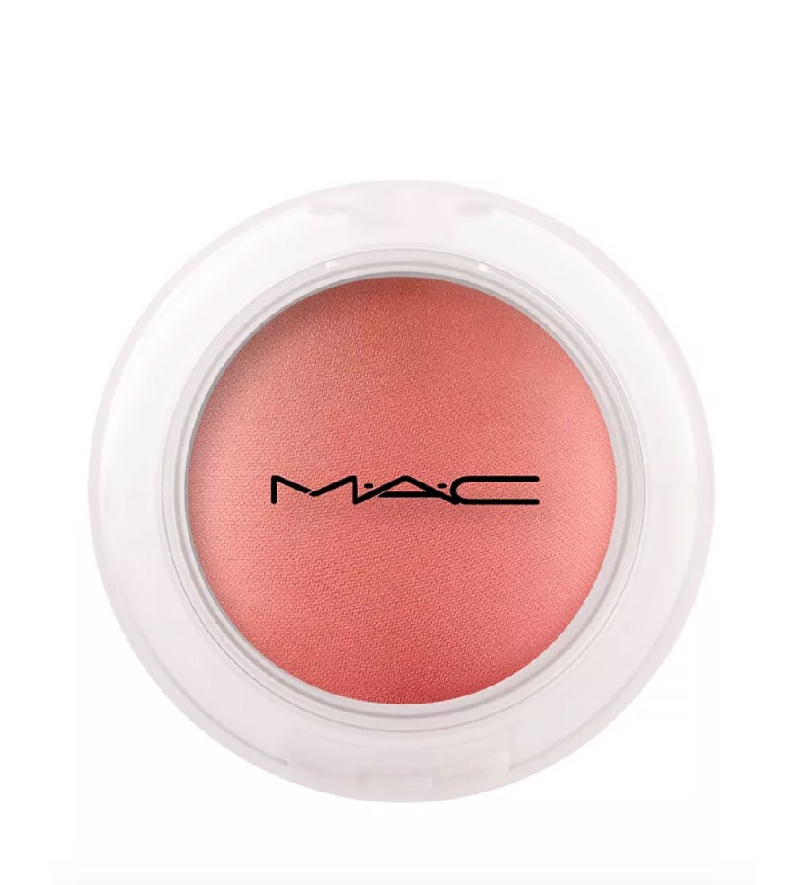 Must-Have Beauty Products for Your Spring and Summer Vacation