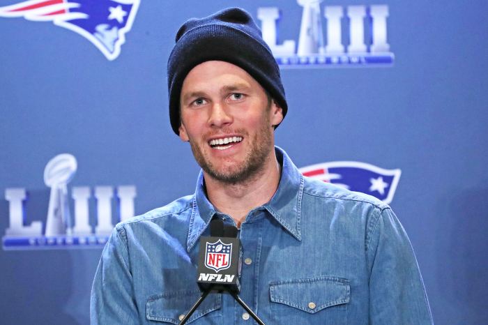 Tom Brady Officially Signs With Tampa Bay After Patriots Exit