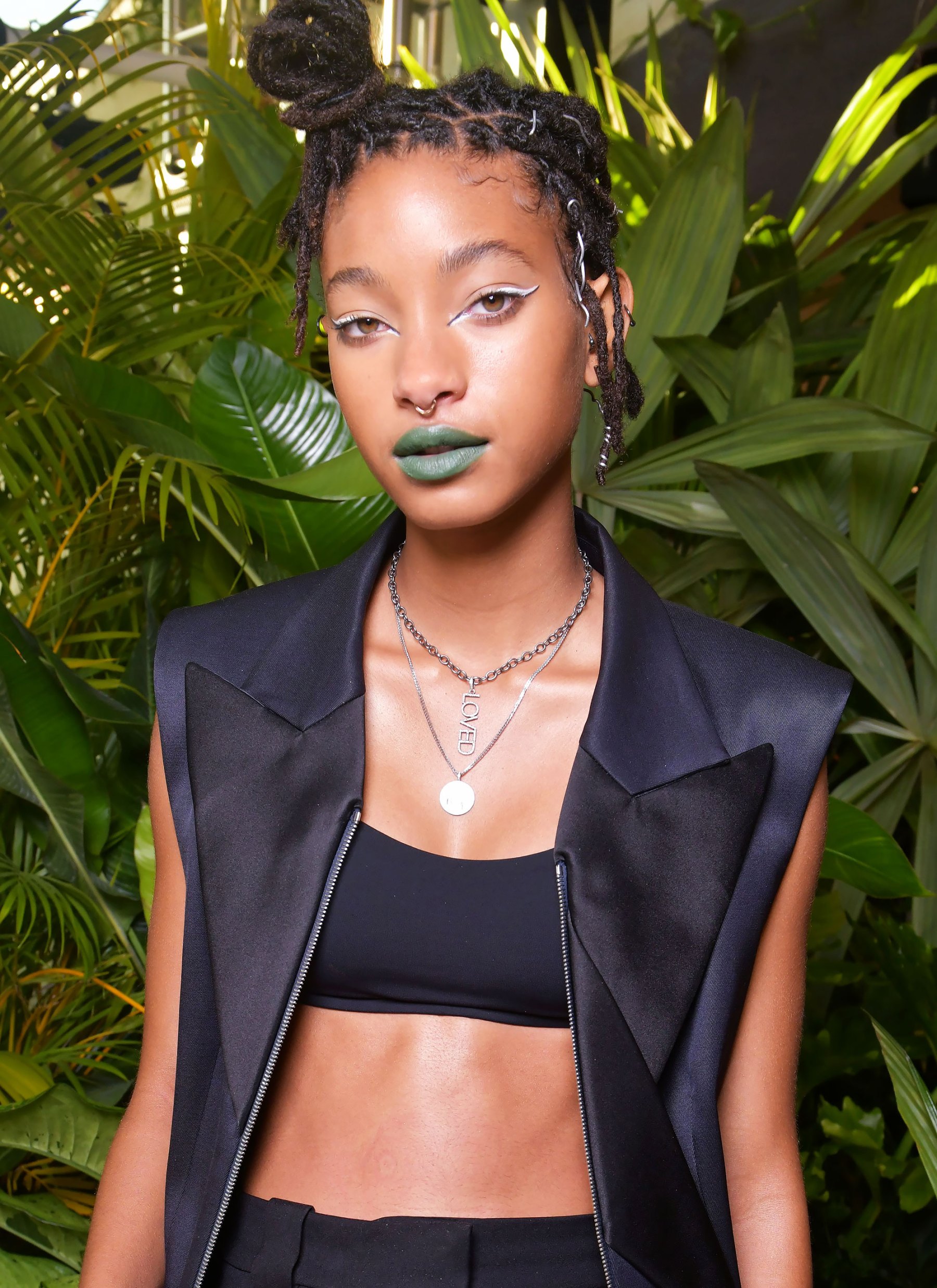 Willow Smith Shaves Head As Part Of A Performance Art Piece